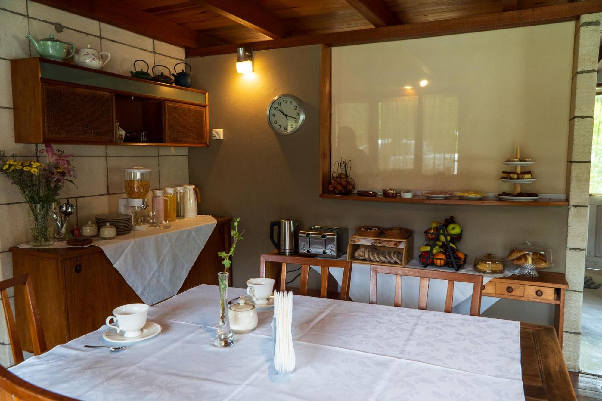 Wesley House Hosteria Boutique San Martin de los Andes Ngoại thất bức ảnh