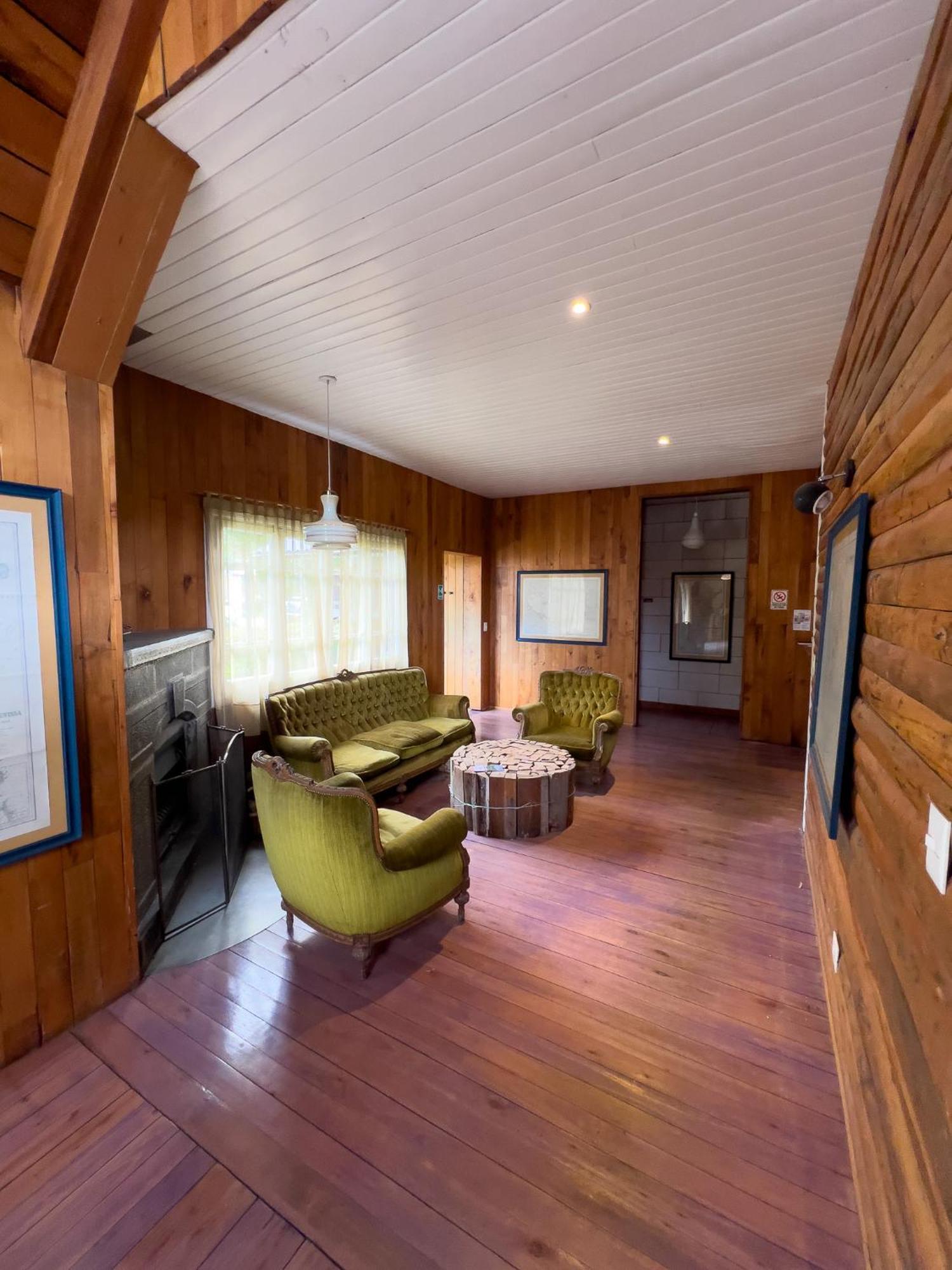 Wesley House Hosteria Boutique San Martin de los Andes Ngoại thất bức ảnh