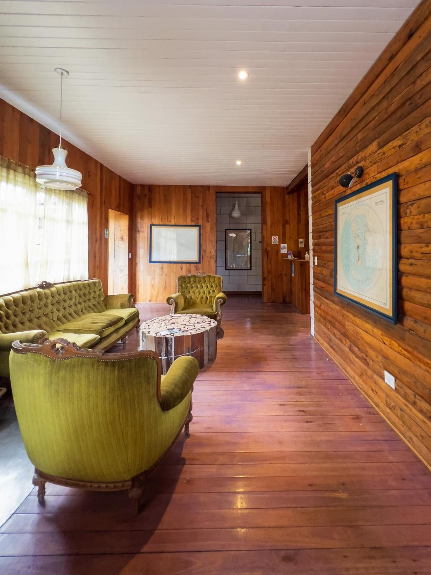 Wesley House Hosteria Boutique San Martin de los Andes Ngoại thất bức ảnh