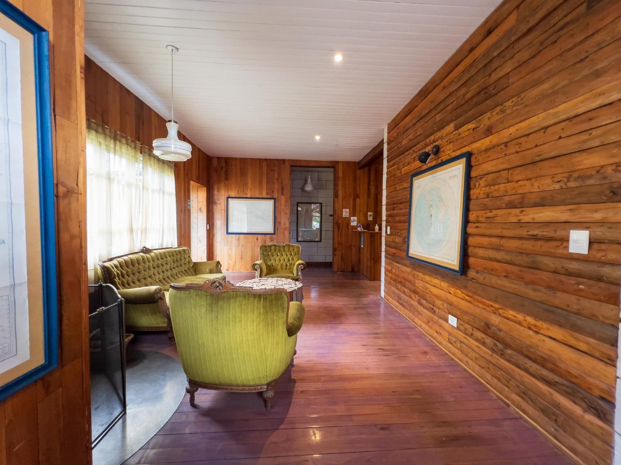 Wesley House Hosteria Boutique San Martin de los Andes Ngoại thất bức ảnh